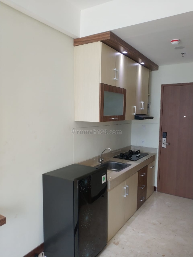 B RESIDENCE (B RES) STUDIO SIAP HUNI JALAN KAKI KE PRASETIA MULIA BSD CITY, BSD, Tangerang