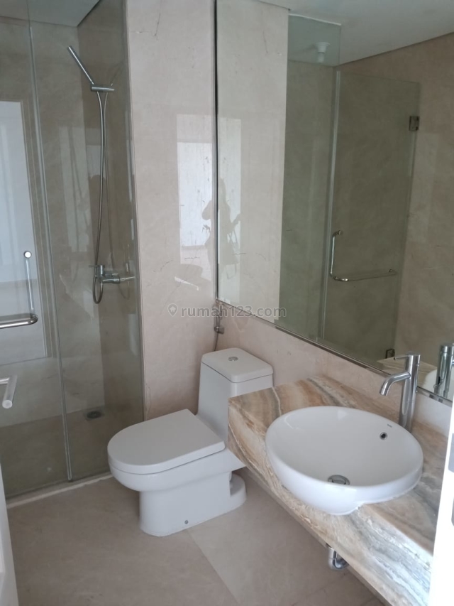 Apartment The Peak 2BR TP 5, New Gress, View City, Tegalsari, Surabaya