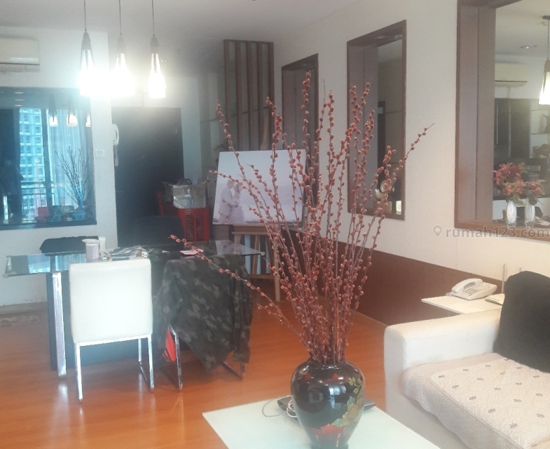 Central Park Apartemen Tower Amandine - Fully Furnished 3KT, Hoek, Central Park, Jakarta Barat