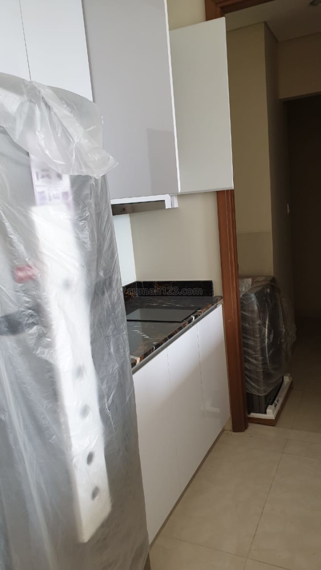 APARTEMEN TAMAN ANGGREK RESIDENCES CONDO SEMI FURNISHED, Taman Anggrek, Jakarta Barat