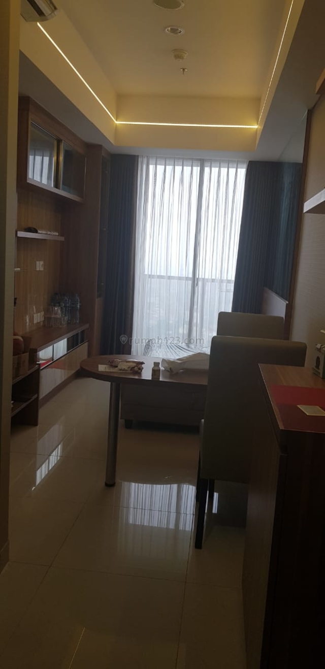 Taman Anggrek Residences, 2BR Fully Furnished Lantai Sedang View city Taman Anggrek, Jakarta Barat., Taman Anggrek, Jakarta Barat