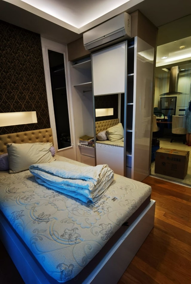 Nice and Cozy 1BR Apartment @ Residence 8 Senopati, Senopati, Jakarta Selatan