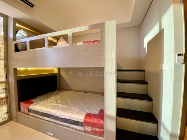 Taman anggrek residence Type studio Lantai sedang View city Full furnish, Taman Anggrek, Jakarta Barat