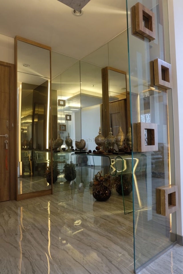 APARTEMEN MEWAH Galery West Residence, Kebon Jeruk, Jakarta Barat