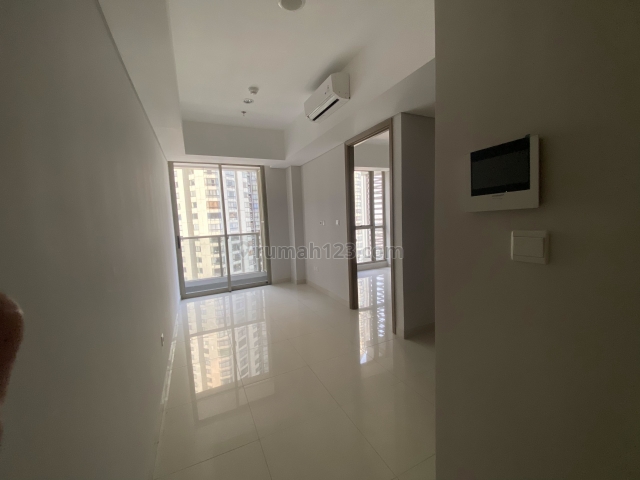 SUPER MURAH APARTEMEN TAMAN ANGGREK RESIDENCES 1BR SEMI FURNISHED, Taman Anggrek, Jakarta Barat