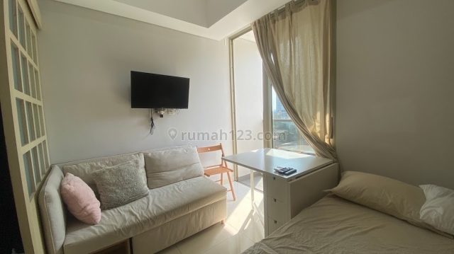 Taman Anggrek Residence Studio Lt Rendah 49jt/th, Taman Anggrek, Jakarta Barat