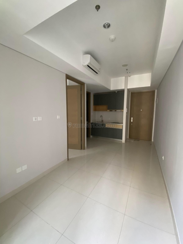 SUPER MURAH APARTEMEN TAMAN ANGGREK RESIDENCES 1BR SEMI FURNISHED ( LAGI BU ), Taman Anggrek, Jakarta Barat