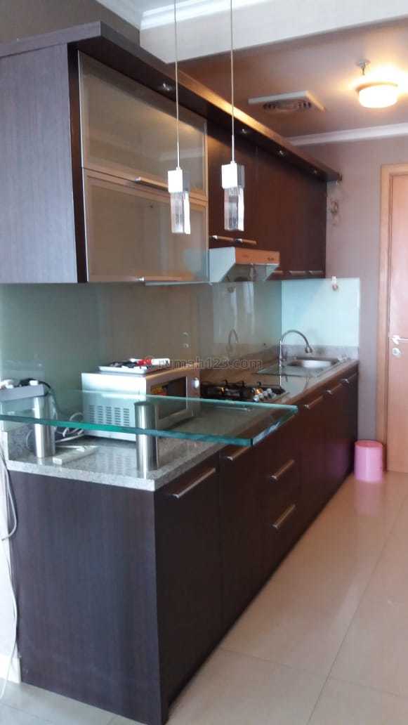 Sewa Apartemen Hampton Park, Pondok Indah, Jakarta Selatan