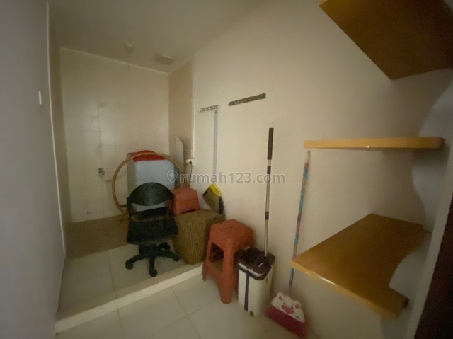 Apartment Medit 2 3 BR Lt Rendah - View Royal dan CP 90jt SHM, Tanjung Duren, Jakarta Barat
