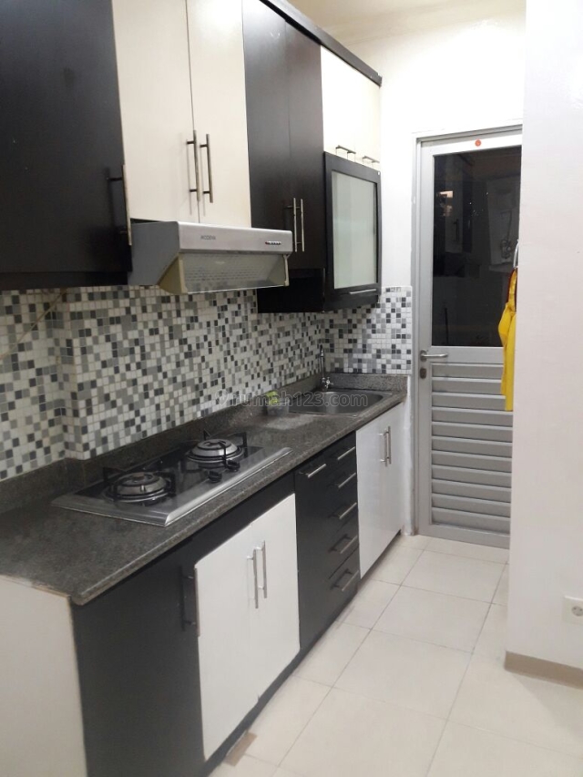 Apartemen 2 BR Semi Furnished Siap Huni @ City Resort, Cengkareng, Jakarta Barat