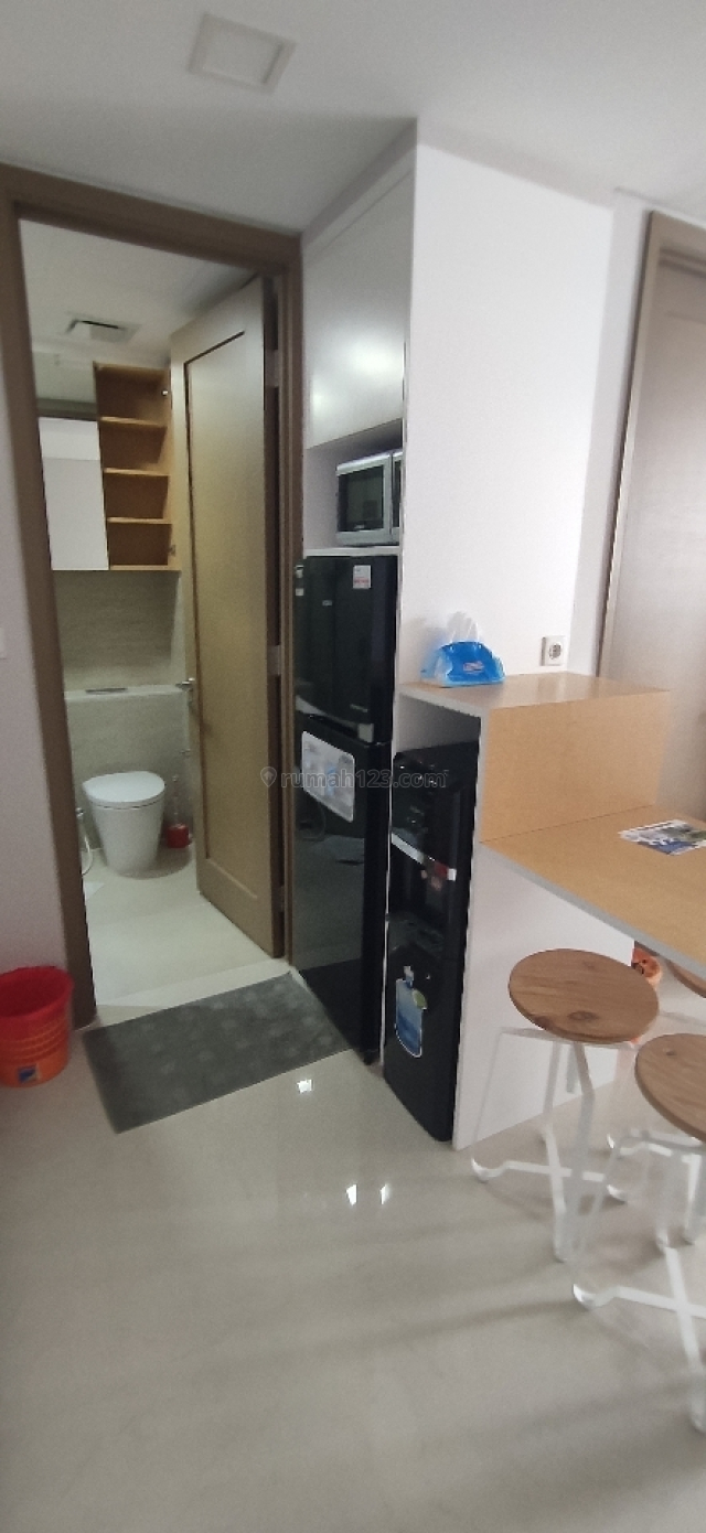 TAMAN ANGGREK RESIDENCES SUITE 1 BEDROOM FURNISHED LENGKAP, Taman Anggrek, Jakarta Barat