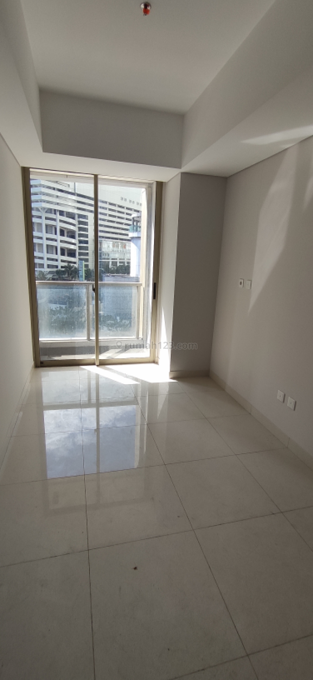 TAMAN ANGGREK RESIDENCES MURAH 2 BEDROOM SEMI FURNISH, Taman Anggrek, Jakarta Barat