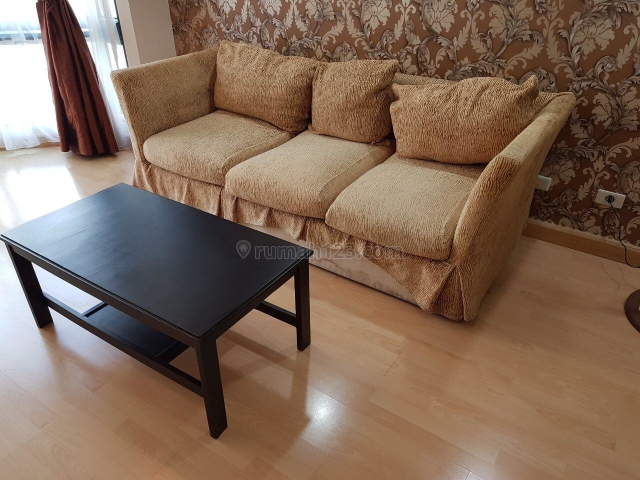 Apartemen Taman Anggrek Lantai Rendah 2 BR + 1 KM, Taman Anggrek, Jakarta Barat