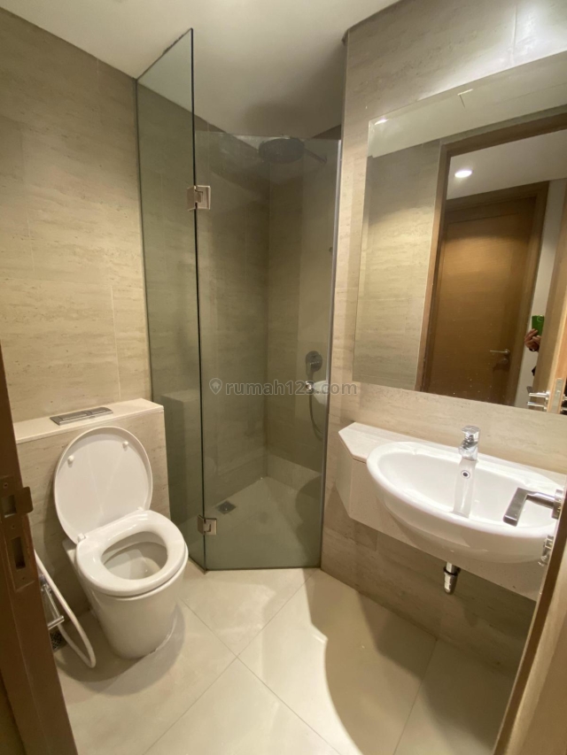 MURAH APARTEMEN TAMAN ANGGREK RESIDENCES 2BR SEMI FURNISHED, Taman Anggrek, Jakarta Barat