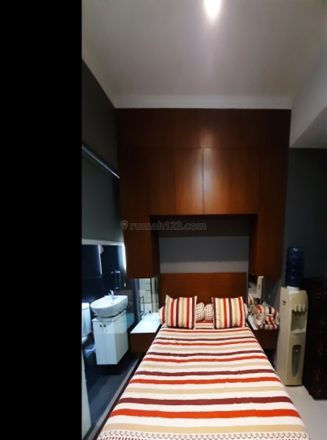 TERMURAH.....Apartemen Royal Mediterania Garden , Type Studio , Full Furnish Bagus dan Mewah, Tanjung Duren, Jakarta Barat