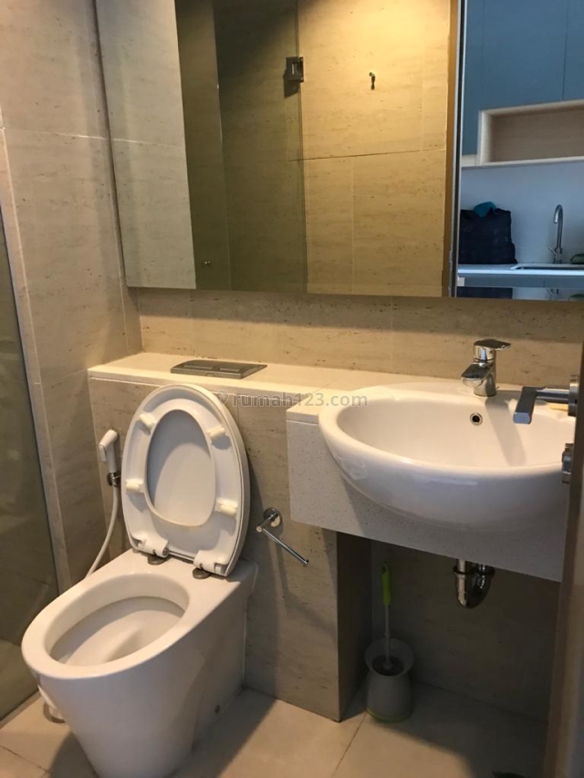 MURAH APARTEMEN TAMAN ANGGREK RESIDENCES STUDIO SEMI FURNISHED, Taman Anggrek, Jakarta Barat