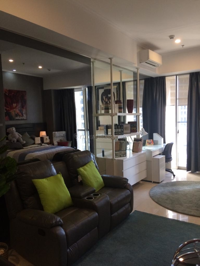 Apartemen Taman Anggrek COndo Tower A 1BR Jadi Studio Full Furnished Mewah(, Taman Anggrek, Jakarta Barat