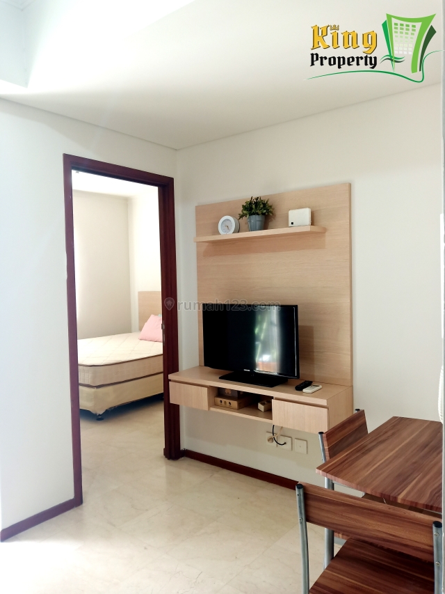 Royal Medit Tanjung Duren Type 1 BR Furnish Minimalis Rapi Baru Bagus., Tanjung Duren Selatan, Jakarta Barat