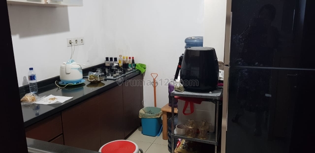 Apartemen Central Park Furnished Lantai Rendah, Tanjung Duren, Jakarta Barat