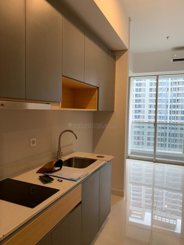 Apartemen Taman Anggrek Residence Studio UnFurnished, Taman Anggrek, Jakarta Barat