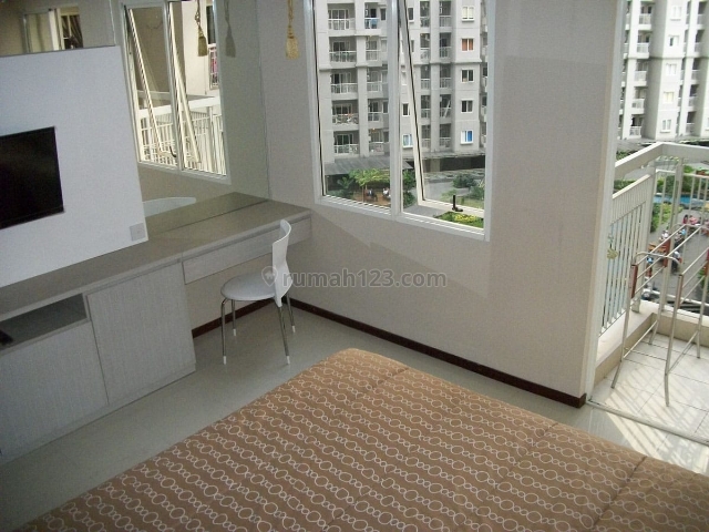 studio Apartment Royal Mediterania Garden furnished bagus, Tanjung Duren Selatan, Jakarta Barat