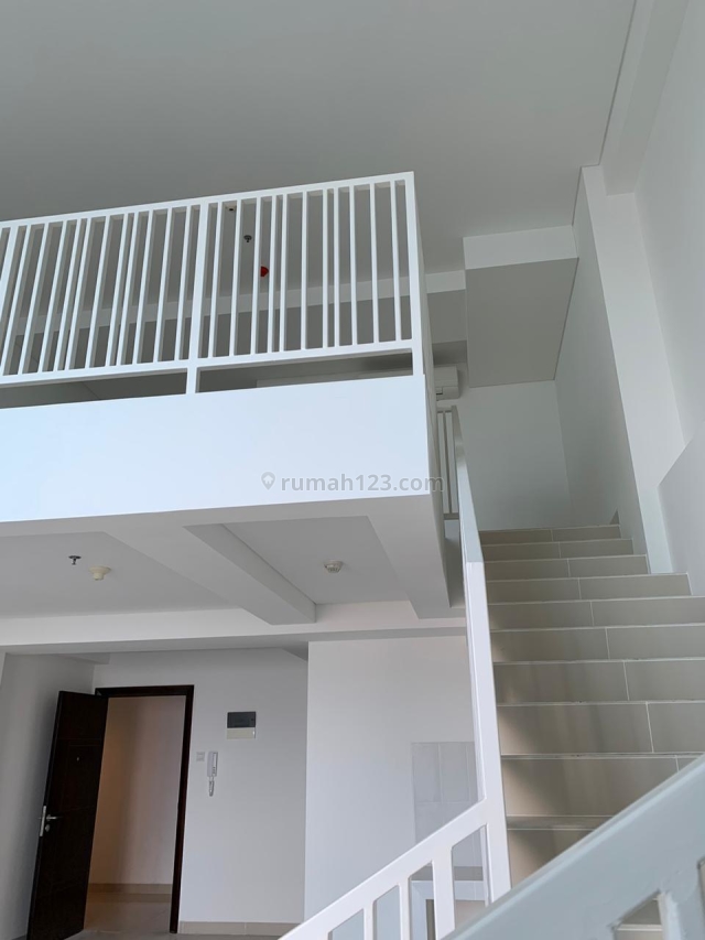 Office Soho Residence Tipe Avenue Unfurnish Lantai Rendah Jakarta Barat, Central Park, Jakarta Barat