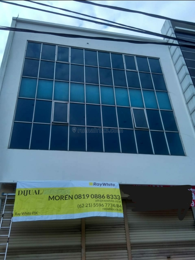 dijual 2 ruko gandeng murah jalan utama di pluit. Jakart utara, Pantai Indah Kapuk, Jakarta Utara