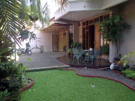 Rumah Asri Lokasi Strategis di area Prime Cipete., Cipete, Jakarta Selatan