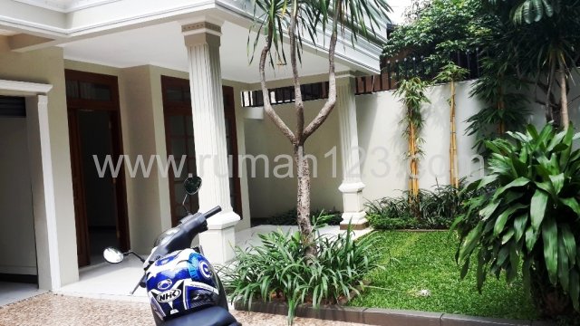 Rumah Jakarta Selatan Kemang Timur, Kemang, Jakarta Selatan