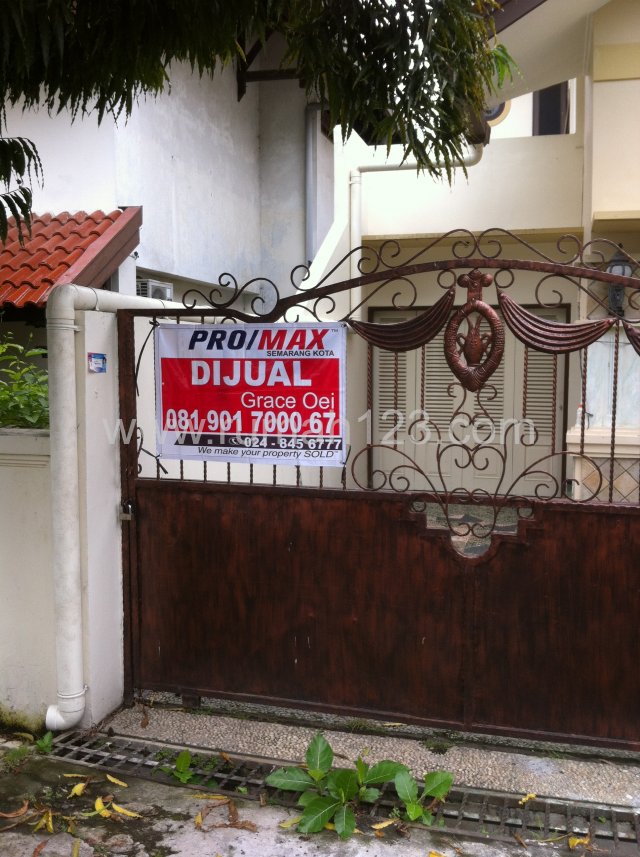 Rumah Kawasan Elite Harga Oke, Tengger, Semarang