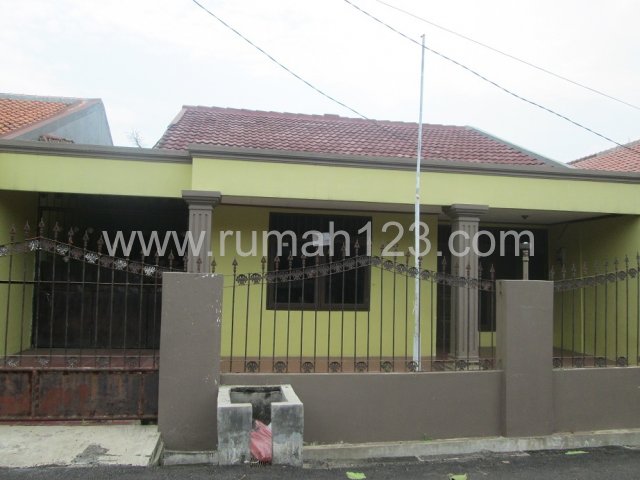 Rumah Dekat Jalan Utama Di Perumahan, Ciledug, Tangerang