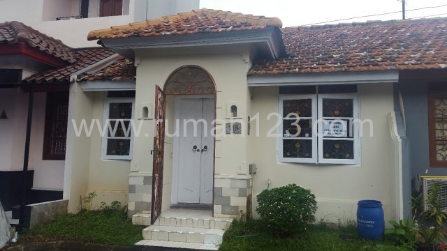 Rumah minimalis Taman Batu Jimbar, Lippo Karawaci, Tangerang