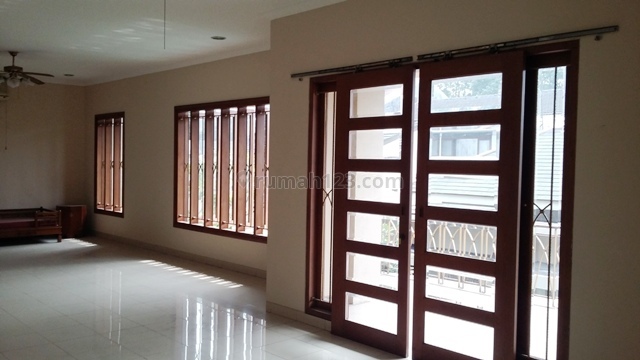 Rumah Luas di Pondok Indah Jakarta Selatan., Pondok Indah, Jakarta Selatan