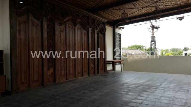 Rumah Bagus Di Terusan Hang Lekir, Simprug, Jakarta Selatan