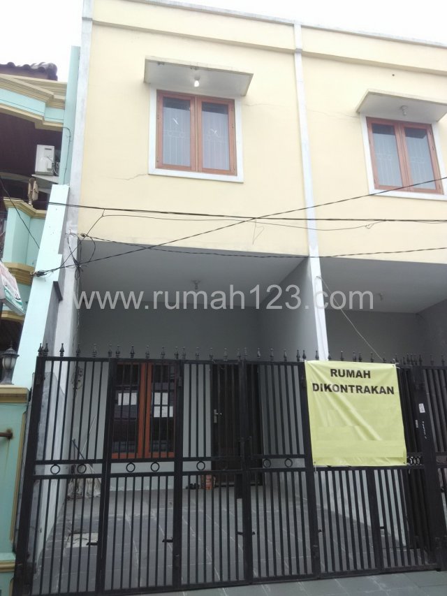 Rumah Bagus Dan Murah Sekali Jelambar Dalam Komplek !!, Jelambar, Jakarta Barat