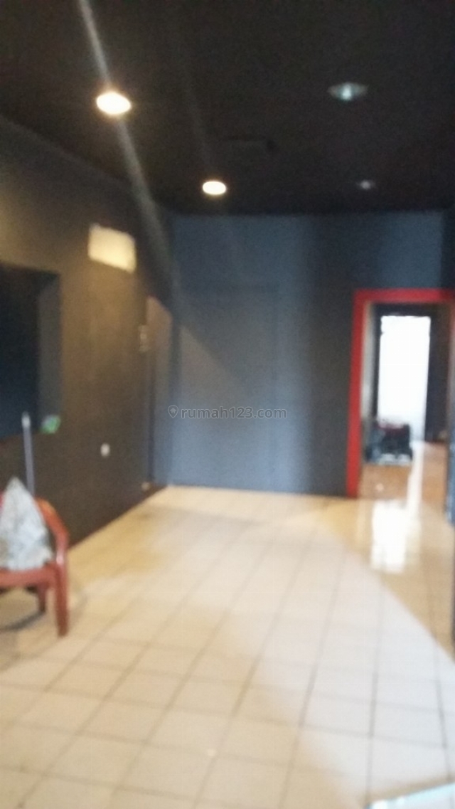 Bangunan Renovasi Cocok Untuk Usaha @ Kebayoran baru, Kebayoran Baru, Jakarta Selatan