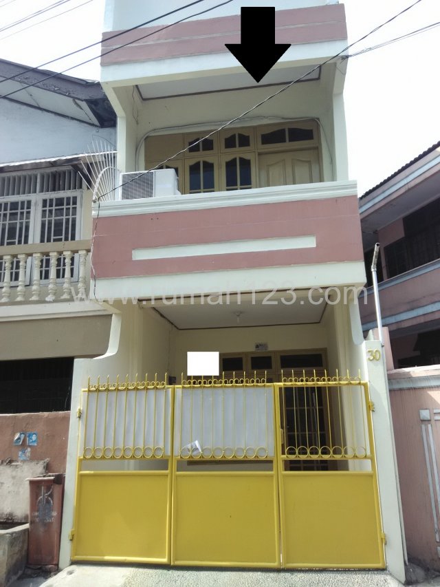 Rumah Daerah Tanjung Duren Alpukat ! Jalan 2 Mobil, Tanjung Duren, Jakarta Barat