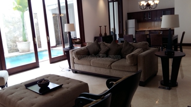 Fully Furnished Comfortable House at Kebayoran Baru, Kebayoran Baru, Jakarta Selatan