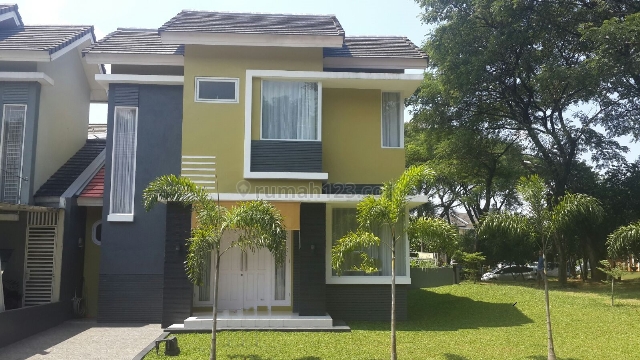 Rumah Mewah di Neo Catalonia BSD Siap Huni (rtyt61), BSD Neo Catalonia, Tangerang