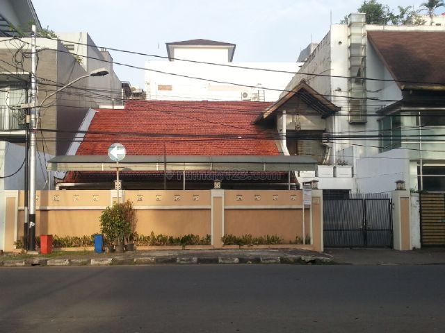 Rumah nyaman di Panglima Polim Kebayoran Baru Jakarta Selatan, Kebayoran Baru, Jakarta Selatan