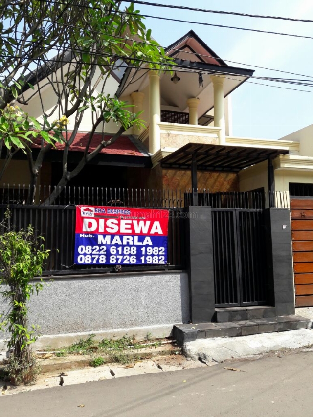 Rumah 3 lantai aman dan nyaman di Cilandak Jakarta Selatan, Cilandak, Jakarta Selatan