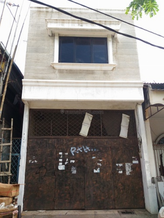 RUMAH PADEMANGAN TEMPAT STRATEGIS DEKAT JALAN PROTOKOL KEMAYORAN COCOK UNTUK BERBISNIS, Pademangan, Jakarta Utara