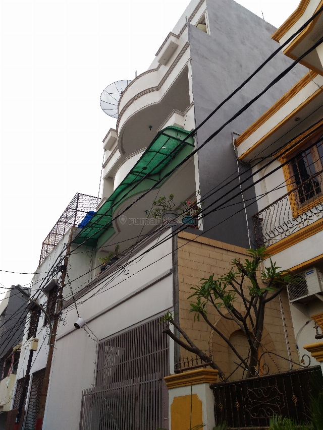 RUMAH MEWAH PADEMANGAN 5 LANTAI FULL FURNISHED SIAP HUNI, Pademangan, Jakarta Utara