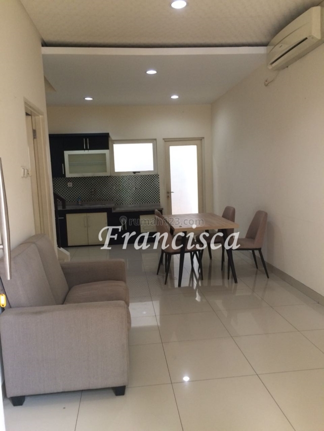 Rumah Semi Furnished S E W A di Puri Mansion, Puri Mansion, Jakarta Barat