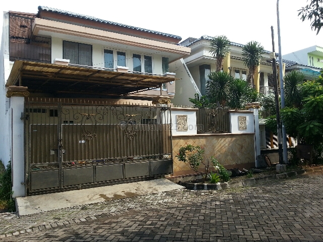 rumah rapi siap huni uk10x20 2lantai SHM, Taman Grisenda, Jakarta Utara