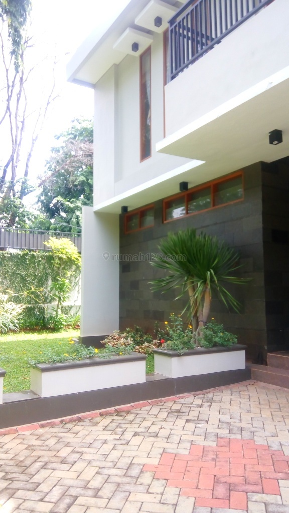 The New Town House, Comfortable and Beautiful In Kemang For Expatriat and Others "The Price Can Be Negotiable", Kemang, Jakarta Selatan