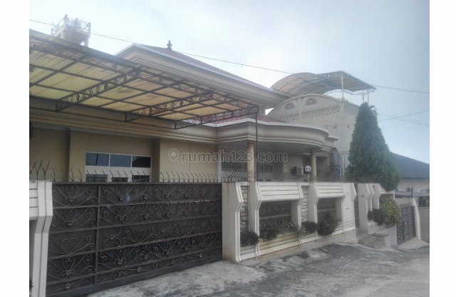 Rumah mewah daerah elit Semarang atas, Jalan Sinabung, Candisari, Semarang