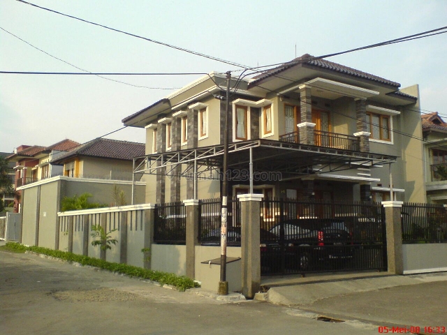 Turun Harga !! Rumah Hoek dan Sejuk di Sariwangi, Parongpong, Bandung