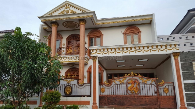 Rumah Mewah 2 Lantai Semi Furnish Tropikana Residence Lt. 300m2, Karang Baru, Bekasi