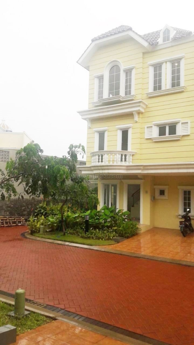 Rumah Di Montana Gading Seprong (YB73), Gading Serpong, Tangerang